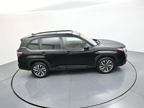 Used 2025 Subaru Forester Touring AWD/4WD image 25