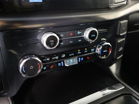 Used 2025 Ford F150 Lariat w/ Equipment Group 502A High AWD/4WD image 8