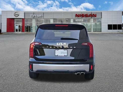 Used 2025 Kia Telluride S FWD image 5