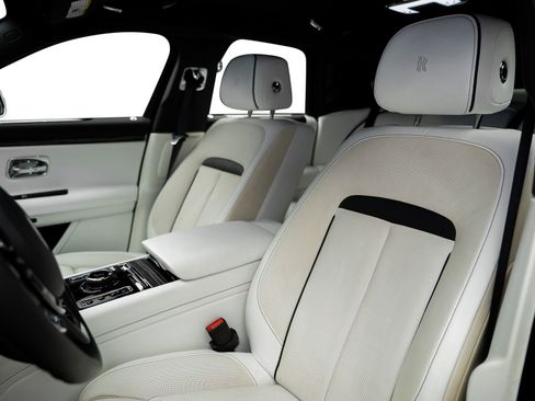 Used 2022 Rolls-Royce Ghost AWD/4WD image 31
