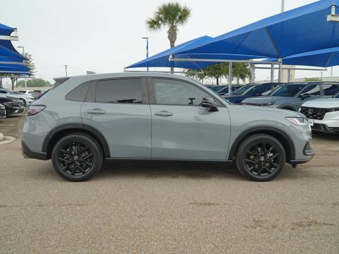 Used 2024 Honda HR-V Sport image 4