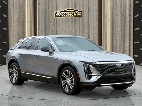 Used 2024 Cadillac Lyriq Luxury RWD image 1