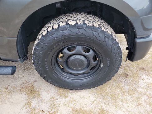 Used 2016 Ford F150 XL w/ Equipment Group 101A Mid image 6