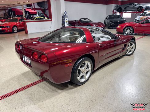 Used 2003 Chevrolet Corvette 50th Anniversary Edition w/ Preferred Equipment Group RWD image 49