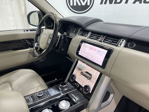 Used 2019 Land Rover Range Rover Autobiography image 20