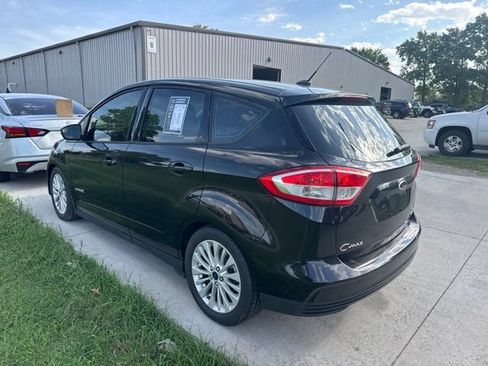 Used 2017 Ford C-MAX SE FWD image 2