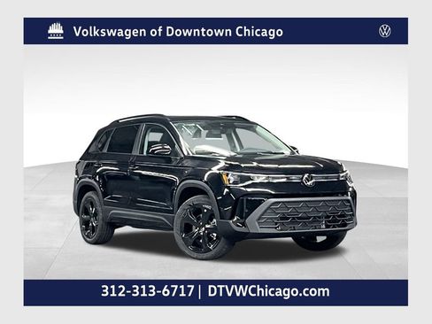 New 2026 Volkswagen Taos SE AWD/4WD image 1