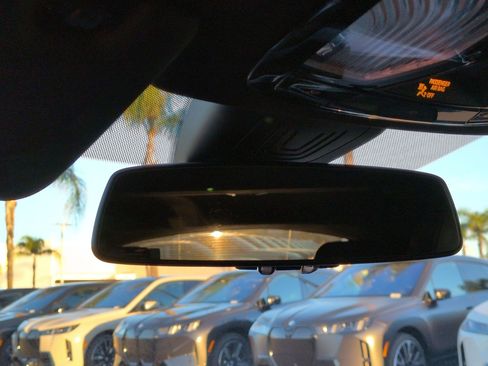 Used 2025 BMW i4 eDrive40 w/ Parking Assistance Package image 27