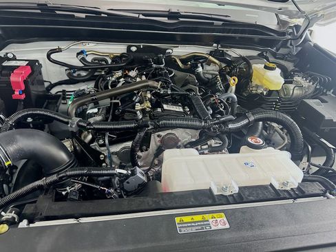 Used 2025 Toyota Tacoma SR5 image 28