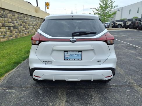 Used 2023 Nissan Kicks SV FWD image 10