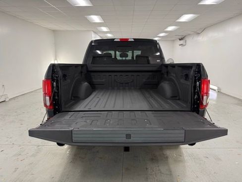 Used 2019 Ford F150 Limited w/ Trailer Tow Package image 9
