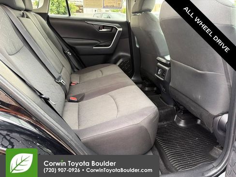 Used 2021 Toyota RAV4 XLE AWD/4WD image 14