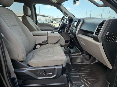Used 2018 Ford F150 XLT w/ Equipment Group 302A Luxury AWD/4WD image 17
