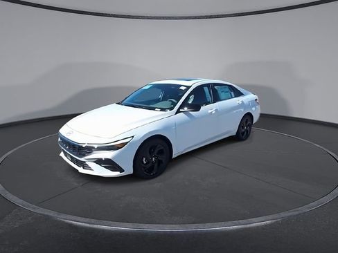 New 2026 Hyundai Elantra SEL Sport Premium w/ Cargo Package FWD image 5