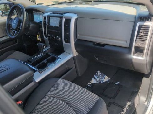 Used 2012 RAM 1500 Big Horn image 24