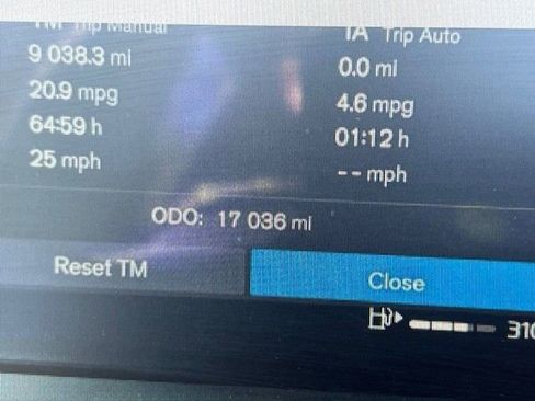 Used 2023 Volvo XC90 B6 Ultimate w/ Lounge Package image 3