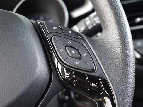 Used 2021 Toyota C-HR LE image 24