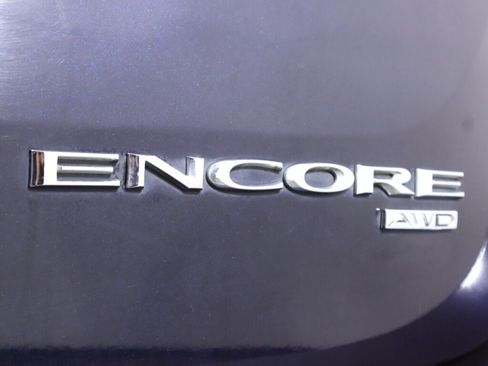 Used 2022 Buick Encore Preferred w/ Safety Package AWD/4WD image 28