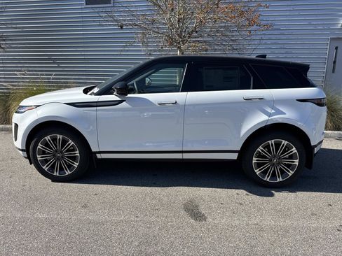 New 2026 Land Rover Range Rover Evoque S image 2