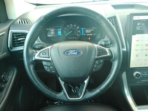 Used 2024 Ford Edge SEL image 30