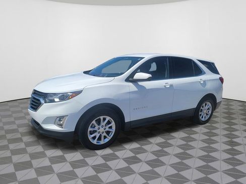 Used 2020 Chevrolet Equinox LT FWD image 2