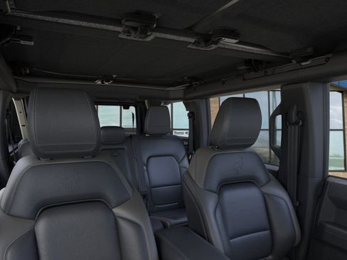 New 2026 Ford Bronco Outer Banks AWD/4WD image 12
