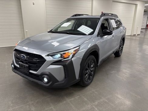 Used 2024 Subaru Outback Onyx Edition image 3