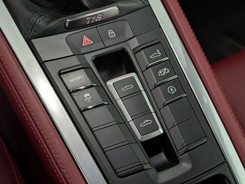 Certified 2024 Porsche 718 Boxster S image 30