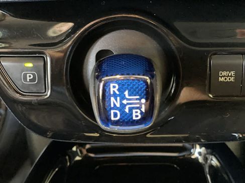 Used 2017 Toyota Prius Prime Premium FWD image 22