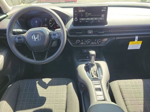 New 2026 Honda HR-V LX image 8