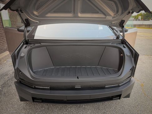 Used 2024 Tesla Cybertruck Cyberbeast AWD/4WD image 17