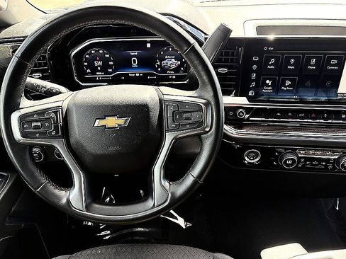 Used 2023 Chevrolet Silverado 1500 LT AWD/4WD image 14