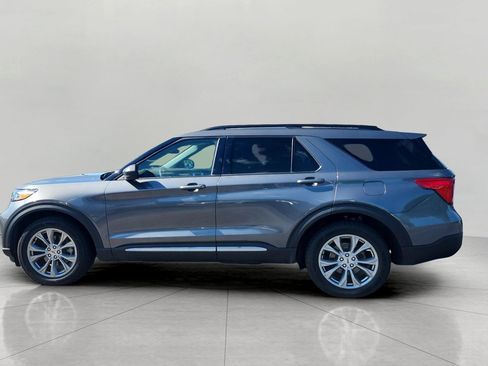 Certified 2023 Ford Explorer XLT w/ Equipment Group 202A AWD/4WD image 7