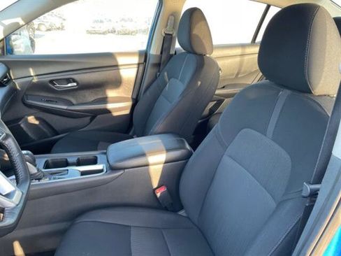 Used 2023 Nissan Sentra SV w/ Trunk Package image 13