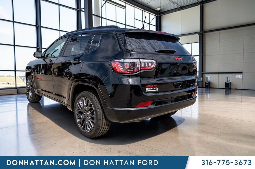 Used 2023 Jeep Compass Limited AWD/4WD image 25