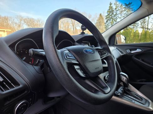Used 2015 Ford Focus SE image 20