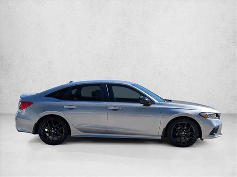 Used 2022 Honda Civic Sport image 4