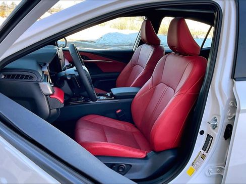 Used 2026 Toyota Camry XSE image 9