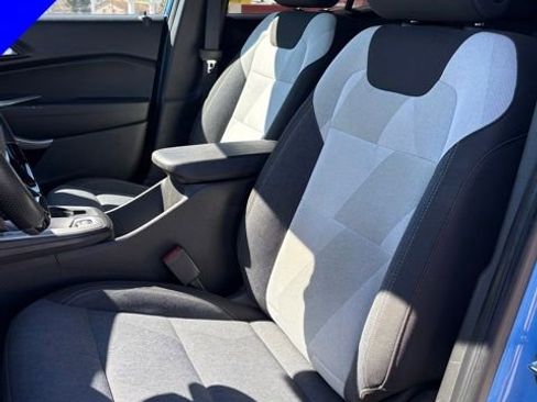 Used 2024 Chevrolet Trax RS w/ Driver Confidence Package image 13