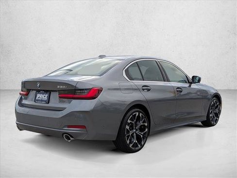 Used 2025 BMW 330i xDrive Sedan image 5