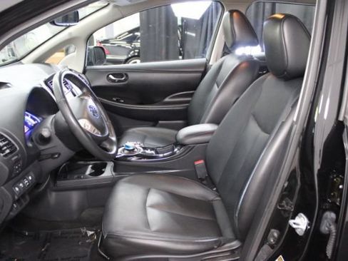 Used 2015 Nissan Leaf SL w/ Premium Package FWD image 15