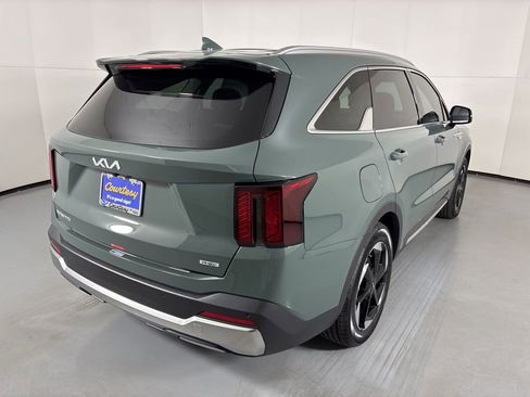 New 2026 Kia Sorento EX AWD/4WD image 8