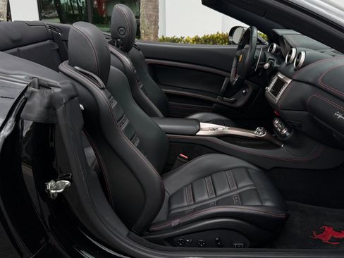 Used 2013 Ferrari California image 50