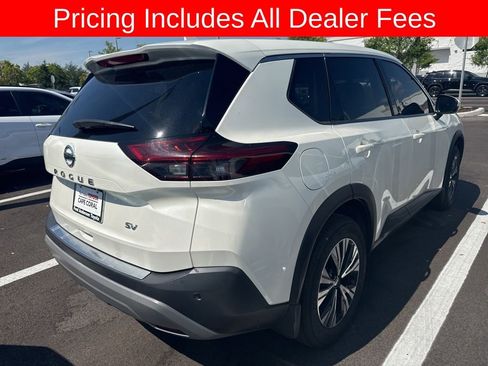 Used 2021 Nissan Rogue SV FWD image 4