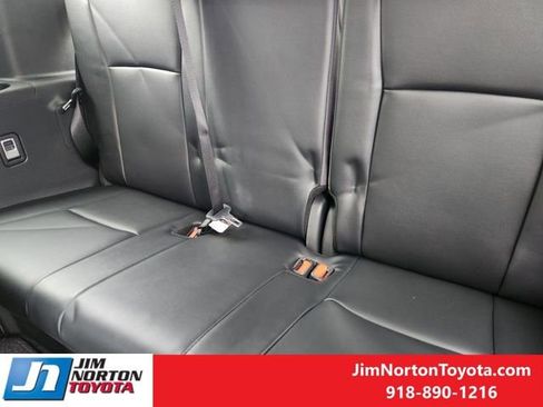 New 2026 Toyota Highlander Platinum AWD/4WD image 23
