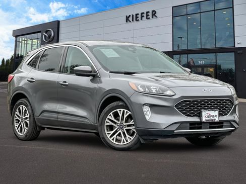 Used 2022 Ford Escape SEL image 2