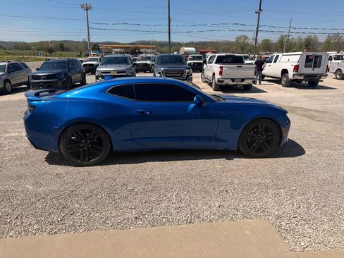 Used 2018 Chevrolet Camaro LT w/ RS Package image 2