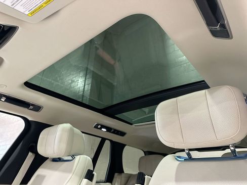 New 2026 Land Rover Range Rover Autobiography image 11