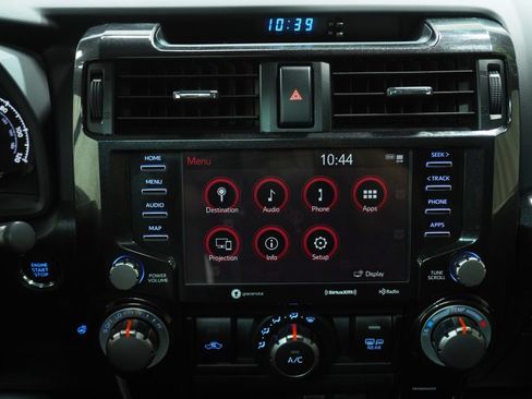 Certified 2023 Toyota 4Runner 40th Anniversary SE AWD/4WD image 18