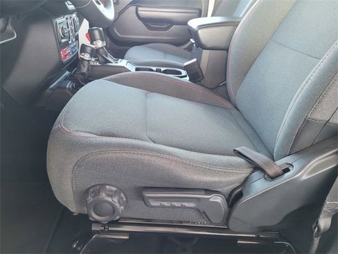 Certified 2024 Jeep Wrangler Rubicon image 17